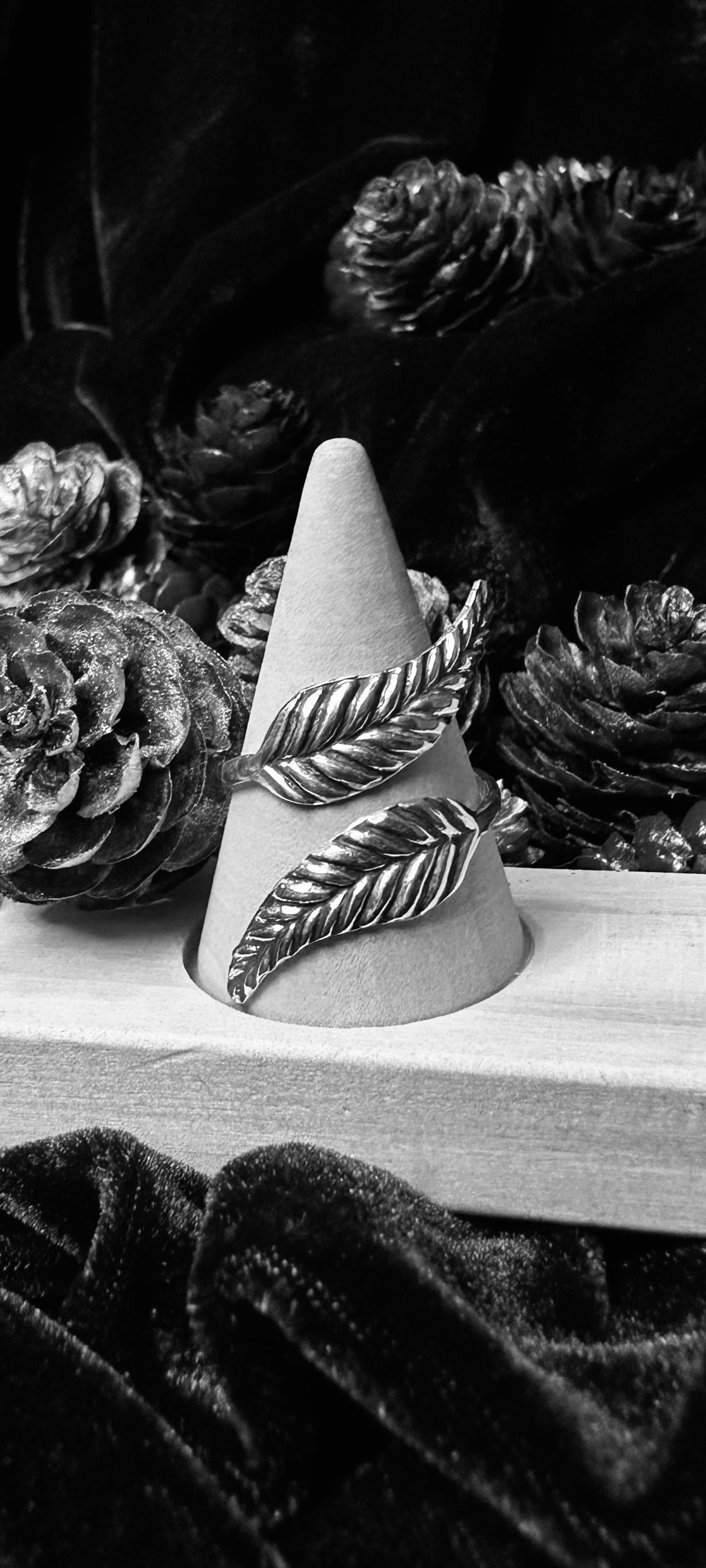 Silver Two Leaves Ring